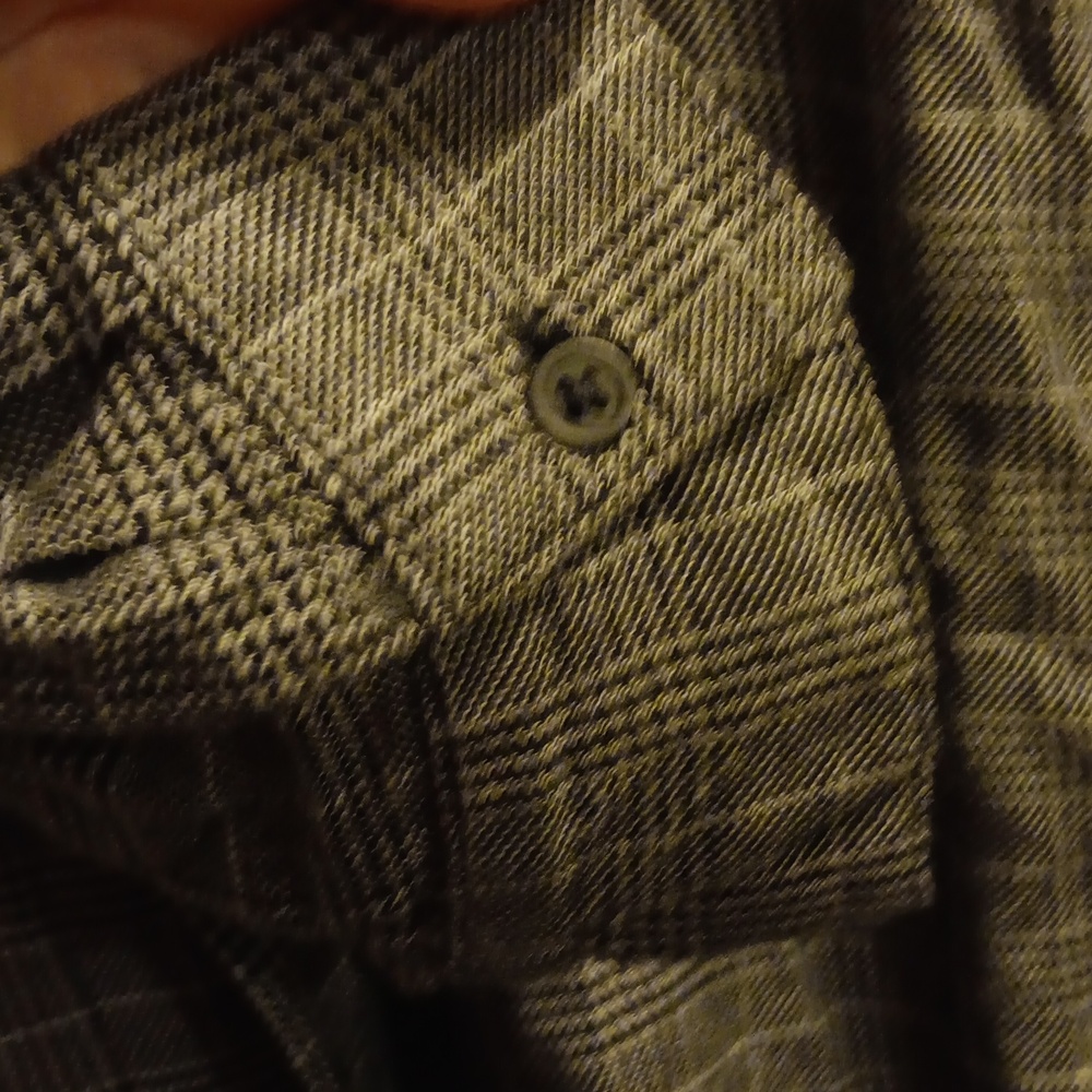 5/$10 Gray Button-Up Shirt Oversized - Picture 4 of 8